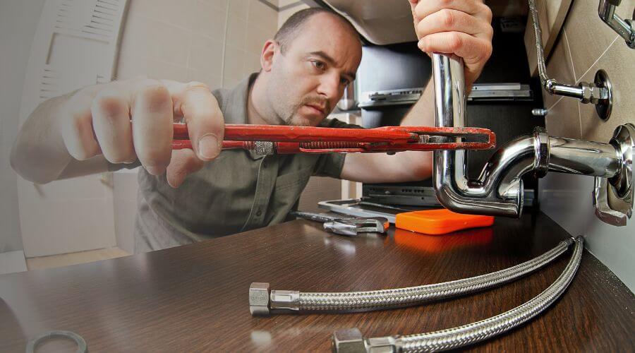 Expert burst pipe repair services in Whitewater, MO